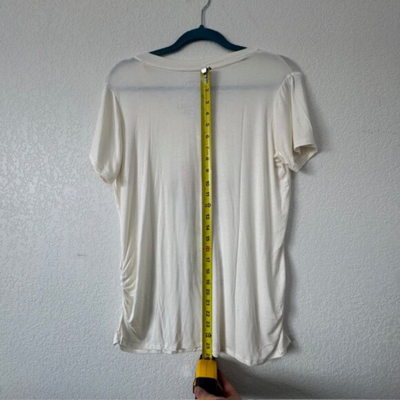 Disney T-Shirt Women Small Graphic‎ Minnie Mouse White Top w/ Cinched Sides NWOT - Picture 3 of 6